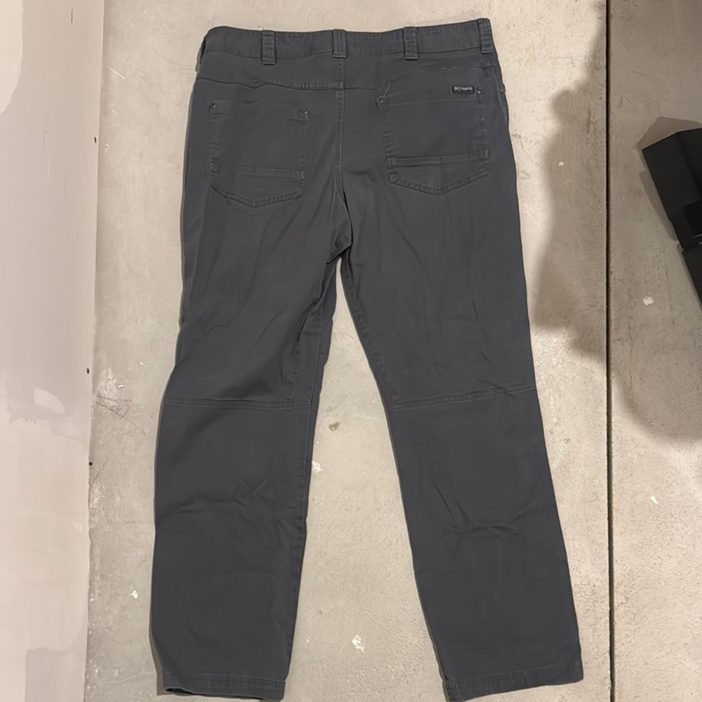 Columbia Gray Cargo Pants for Everyday Comfort